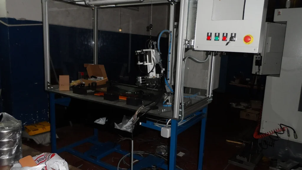 ÇALIŞMA VE MONTAJ MASALARI