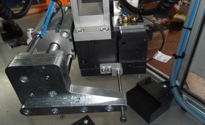 ÇALIŞMA VE MONTAJ MASALARI ÇALIŞMA VE MONTAJ MASALARI